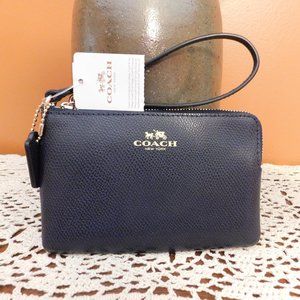 COACH CORNER ZIP WRISTLET
